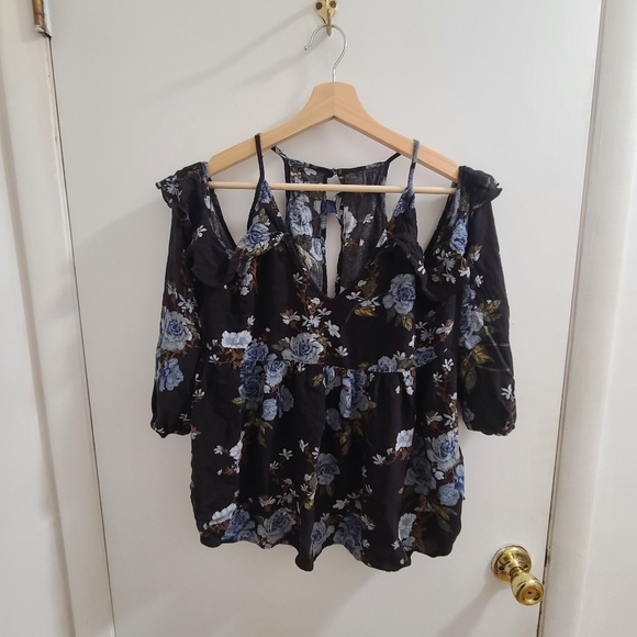 American Eagle Cold Shoulder Floral Top Medium - Picture 2 of 4